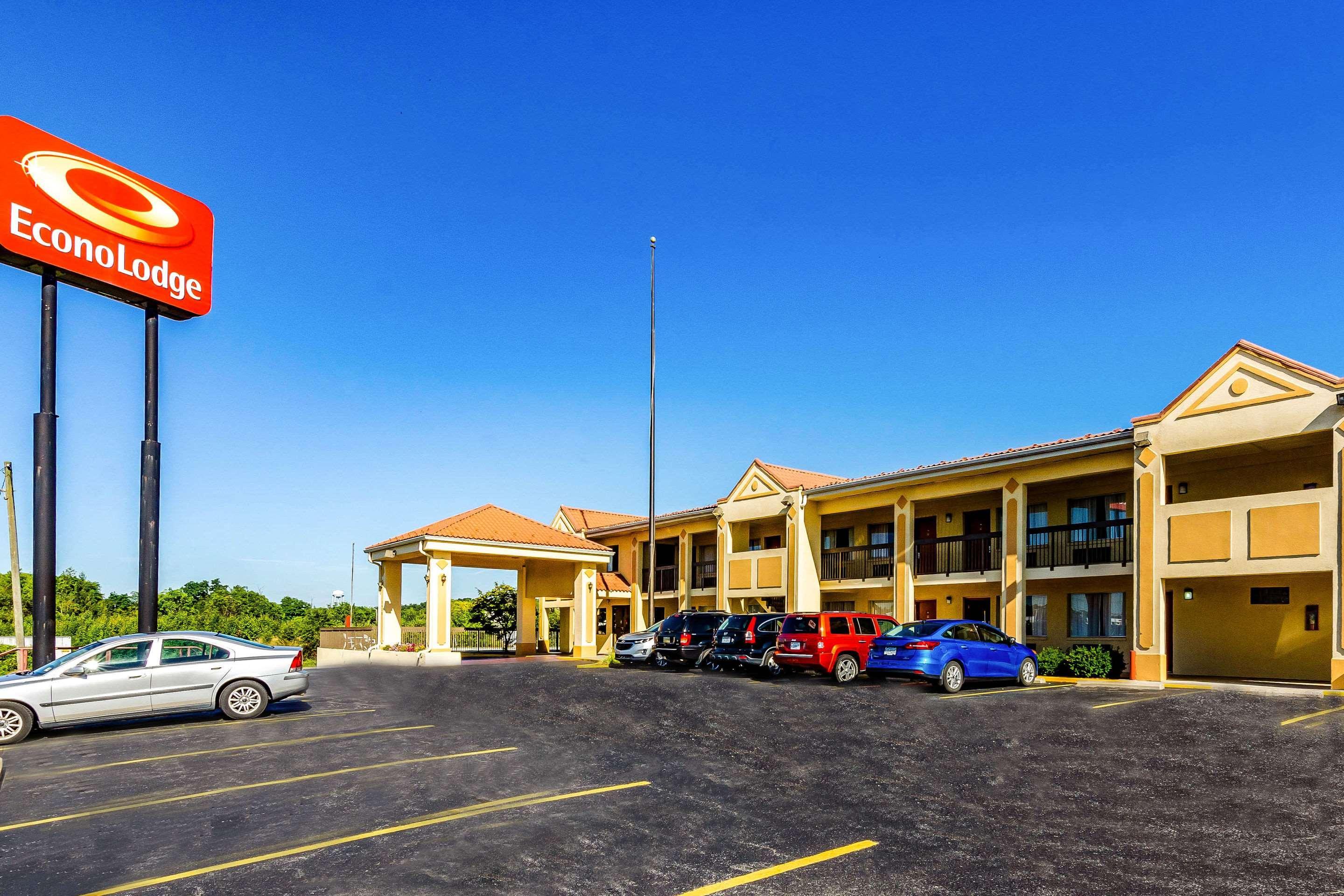 Econo Lodge Christiansburg-Blacksburg I-81 Экстерьер фото