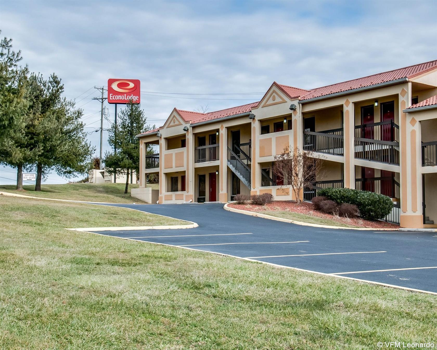 Econo Lodge Christiansburg-Blacksburg I-81 Экстерьер фото