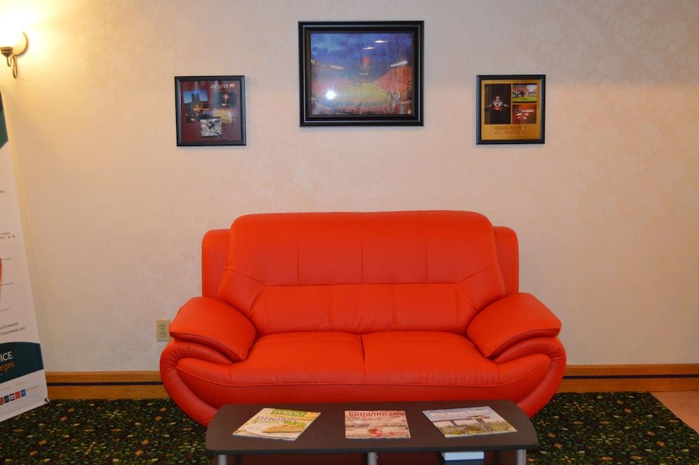 Econo Lodge Christiansburg-Blacksburg I-81 Экстерьер фото