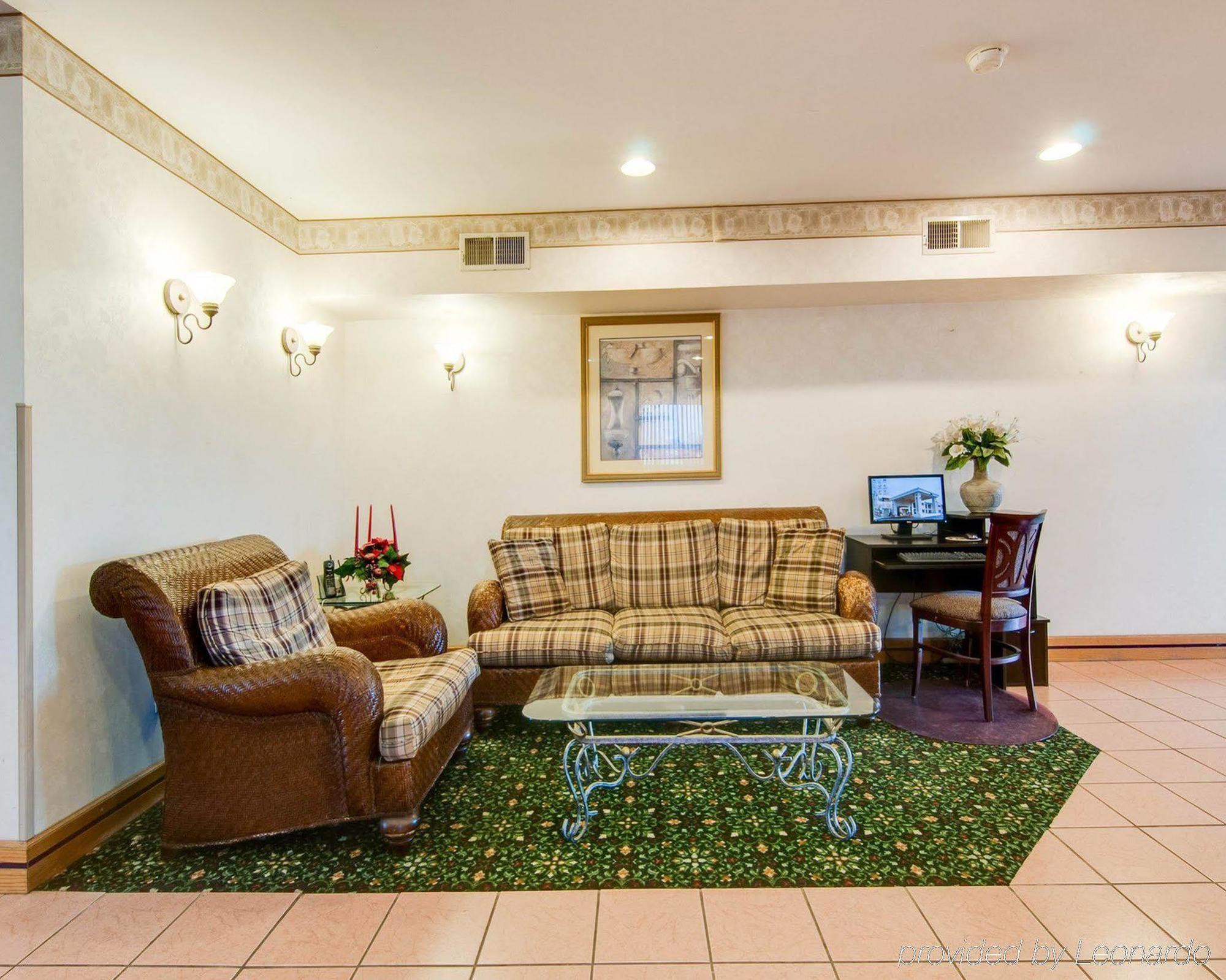 Econo Lodge Christiansburg-Blacksburg I-81 Экстерьер фото