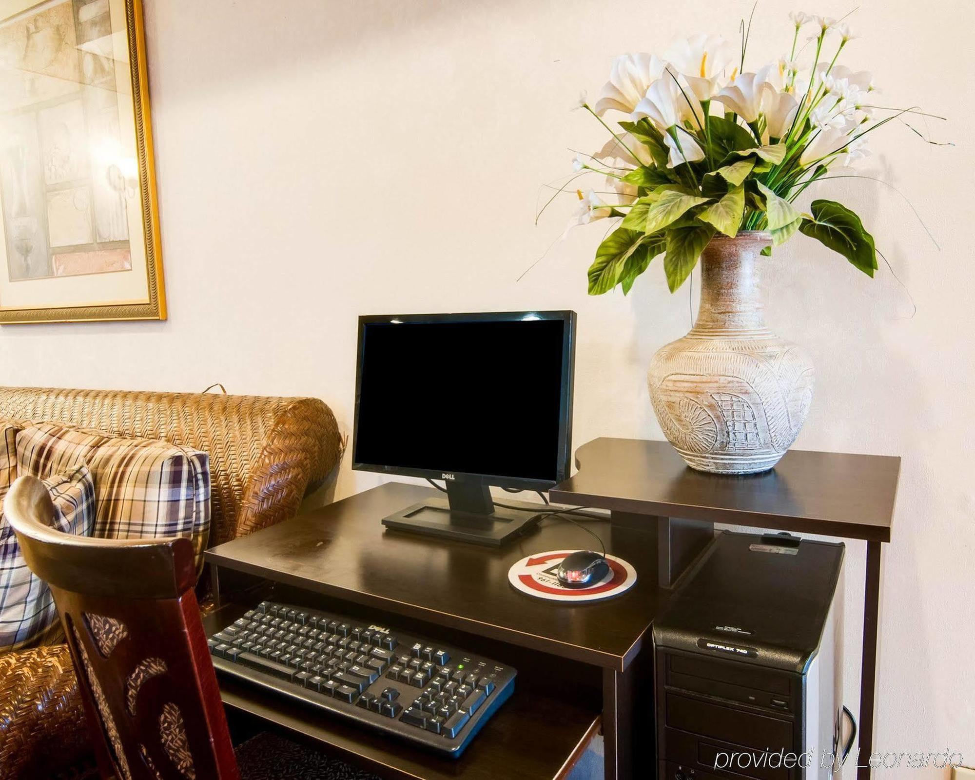 Econo Lodge Christiansburg-Blacksburg I-81 Экстерьер фото